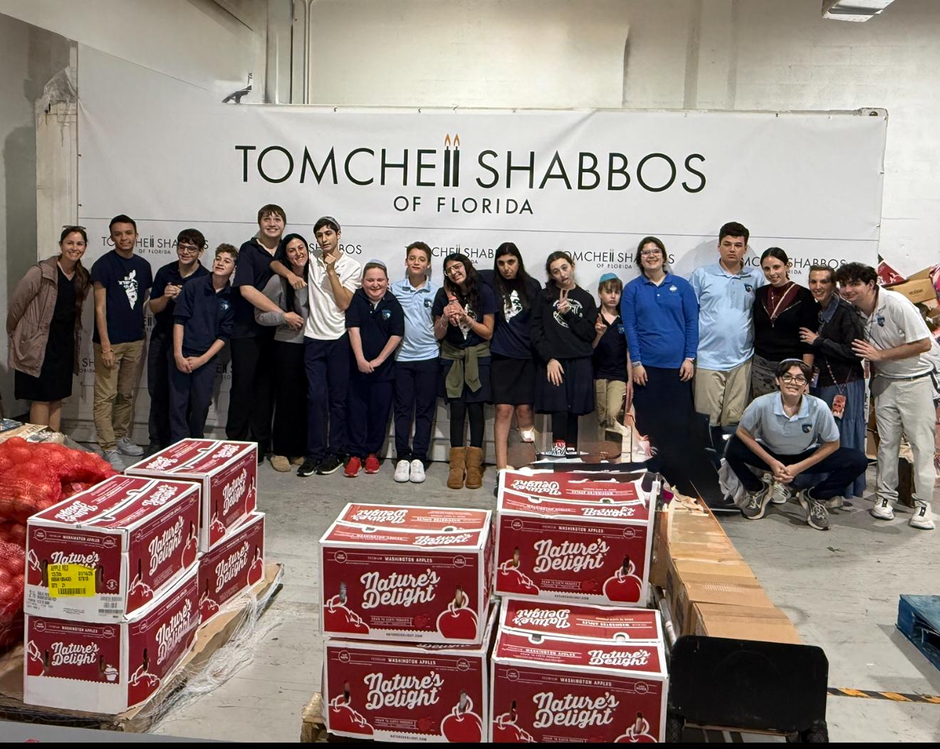 Tomchei Shabbos volunteers